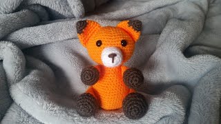 Tuto renard amigurumi [upl. by Etnovert]