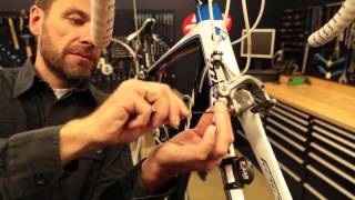 Tips amp Tricks remblokjes racefiets vervangen [upl. by Zanas]