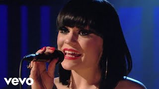 Jessie J  Price Tag Live on Jools Holland 2010 [upl. by Zerdna]