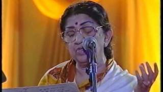 Lata Mangeshkar  Aayega Aanewala  Naina Barse Rhim Jhim Live Performance [upl. by Calabrese312]