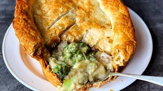 CREAMY VEGAN BROCCOLI PIE  EASY VEGAN DINNER [upl. by Collier668]